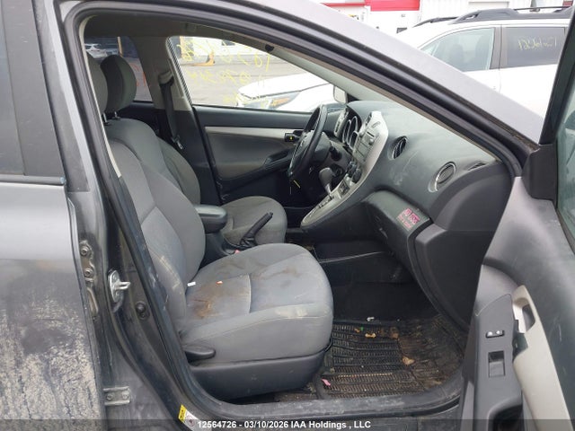 12564726 :رقم المزاد ، 2T1KU4EE7AC278314 vin ، 2010 Toyota Matrix مزاد بيع