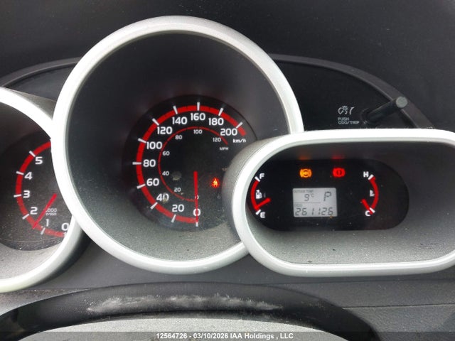 12564726 :رقم المزاد ، 2T1KU4EE7AC278314 vin ، 2010 Toyota Matrix مزاد بيع