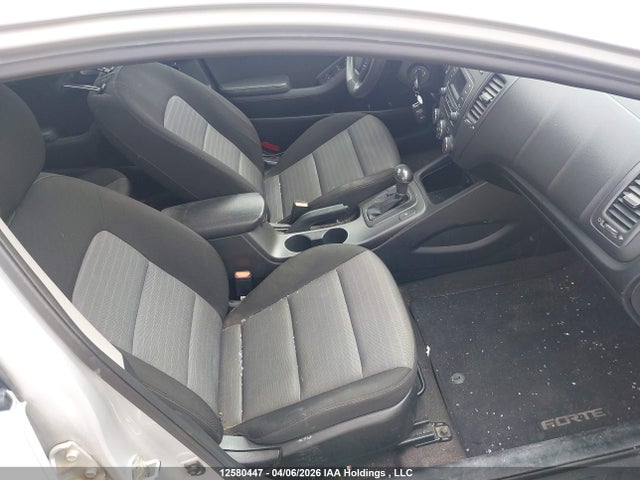 12580447 :رقم المزاد ، KNAFK5A83F5427283 vin ، 2015 Kia Forte 2.0l Lx+ مزاد بيع