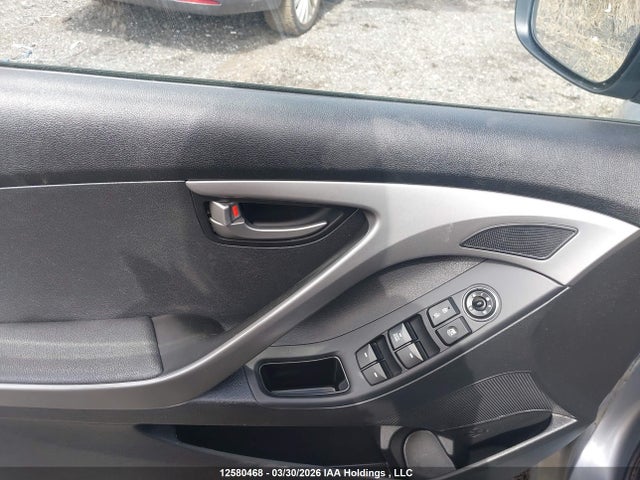 5NPDH4AE8GH675815 Hyundai ELANTRA GL
