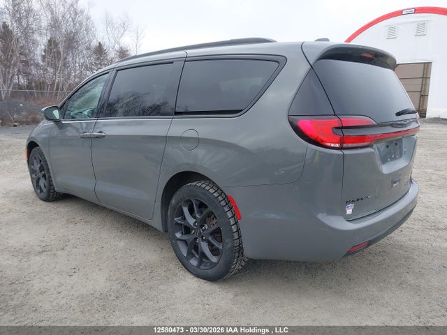 2C4RC3BG0NR127113 Chrysler Pacifica Touring L