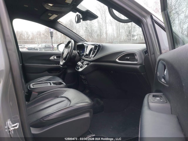 2C4RC3BG0NR127113 Chrysler Pacifica Touring L