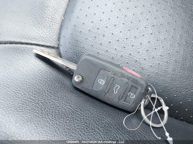 Продажа на аукционе авто 2010 Volkswagen New Beetle 2.5l, vin: 3VWRW3AL4AM010073, номер лота: 12580491