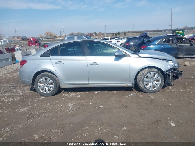 1G1PC5SBXF7255233 Chevrolet CRUZE LT
