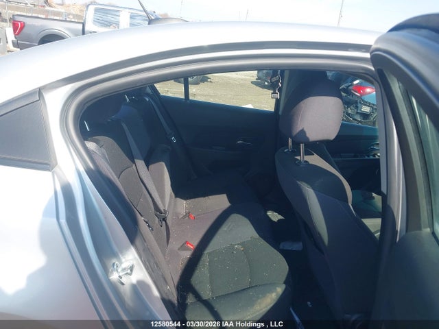 1G1PC5SBXF7255233 Chevrolet CRUZE LT