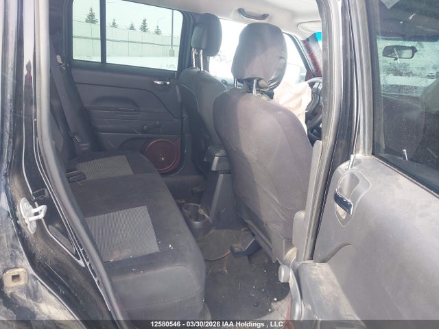 1C4NJPAB1GD800059 Jeep Patriot Sport/north