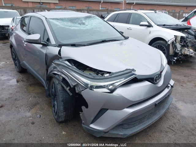 2018 Toyota C-hr Xle მანქანა იყიდება აუქციონზე, vin: NMTKHMBX9JR019212, აუქციონის ნომერი: 12580564