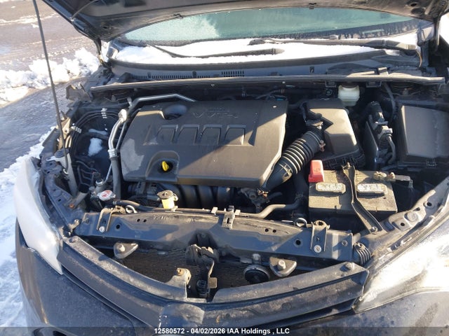 2T1BURHE1KC143923 Toyota COROLLA CE