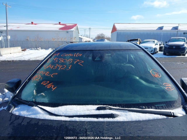 2T1BURHE1KC143923 Toyota COROLLA CE