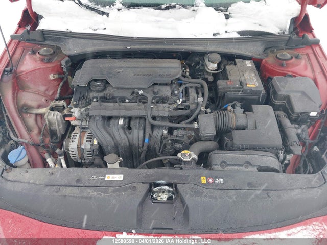 KMHLM4AG0NU244876 Hyundai Elantra Preferred Ivt