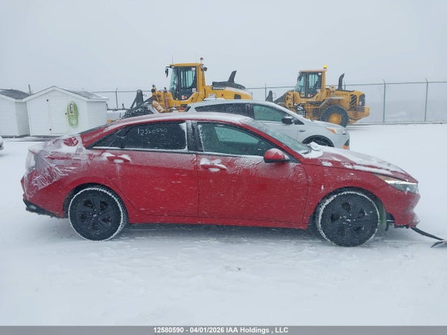 KMHLM4AG0NU244876 Hyundai Elantra Preferred Ivt