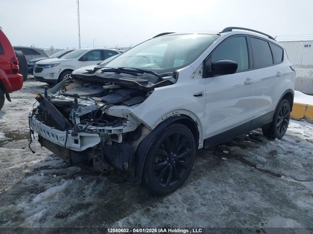 1FMCU9G92HUD96913 Ford ESCAPE SE