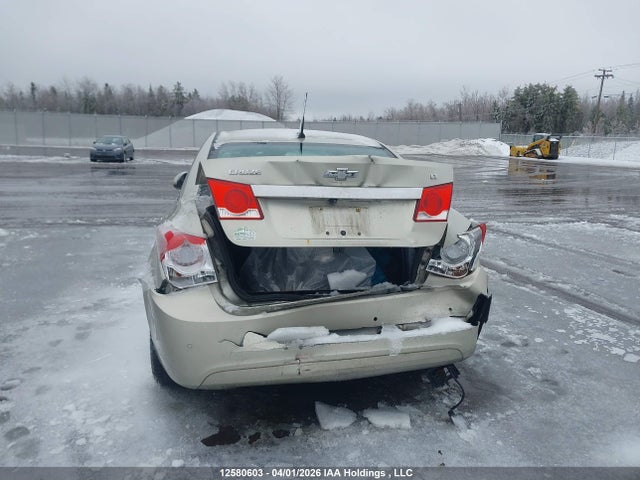 1G1PE5SB8E7203964 Chevrolet CRUZE LT