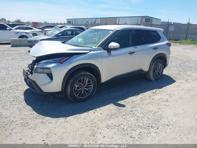 JN8BT3AB0SW165360 Nissan ROGUE S