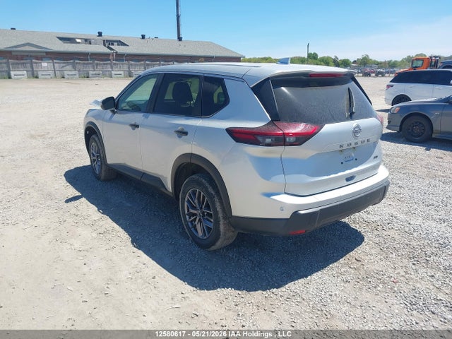 JN8BT3AB0SW165360 Nissan ROGUE S