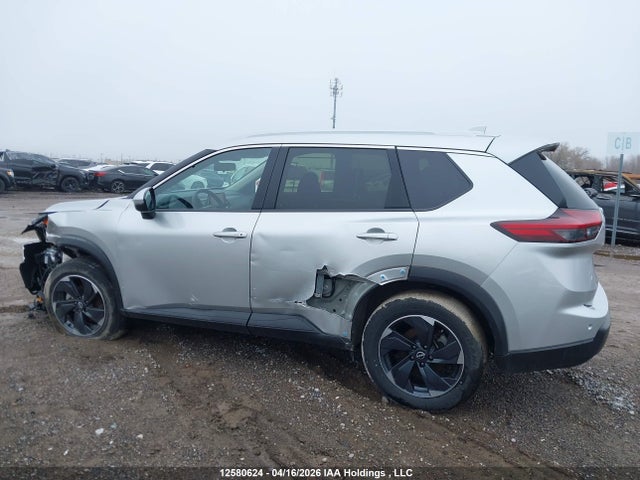JN8BT3BB0SW159041 Nissan Rogue Sv/rock Creek