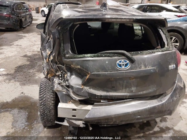 JTDKDTB3XF1583718 Toyota Prius C Technology
