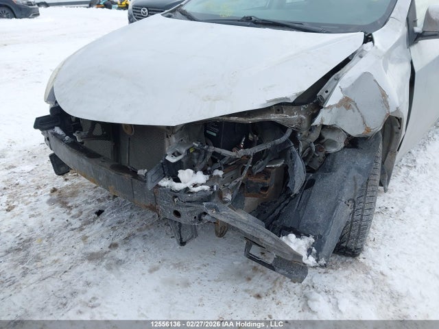 2T1BURHE9EC003445 Toyota COROLLA LE
