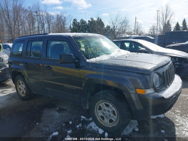 12567306 :رقم المزاد ، 1C4NJRAB8GD588529 vin ، 2016 Jeep Patriot Sport/north مزاد بيع