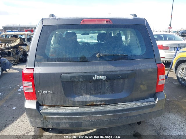 12567306 :رقم المزاد ، 1C4NJRAB8GD588529 vin ، 2016 Jeep Patriot Sport/north مزاد بيع
