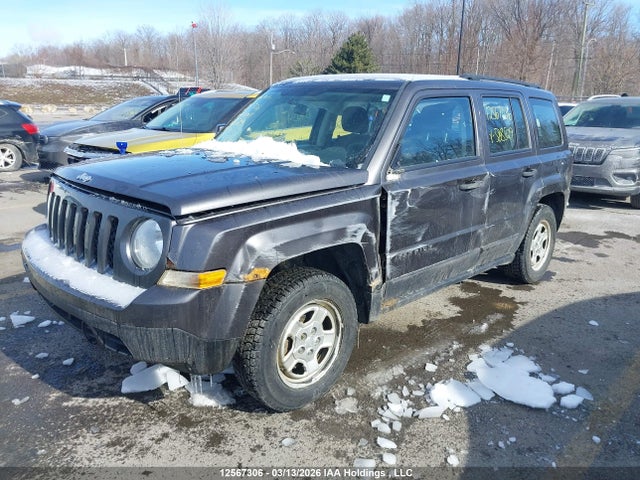 12567306 :رقم المزاد ، 1C4NJRAB8GD588529 vin ، 2016 Jeep Patriot Sport/north مزاد بيع