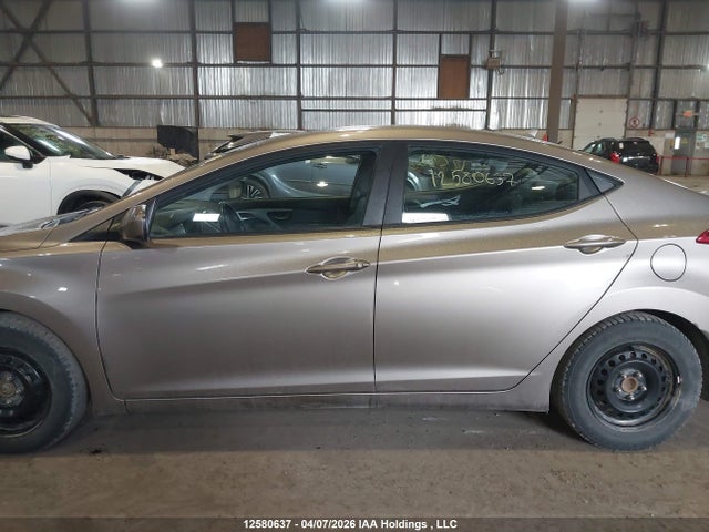 Продажа на аукционе авто 2012 Hyundai Elantra Gls/limited, vin: 5NPDH4AE0CH104586, номер лота: 12580637