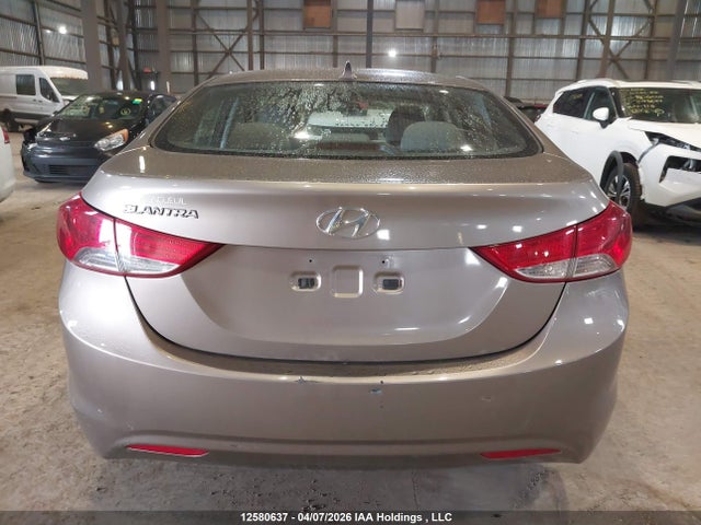 Продажа на аукционе авто 2012 Hyundai Elantra Gls/limited, vin: 5NPDH4AE0CH104586, номер лота: 12580637
