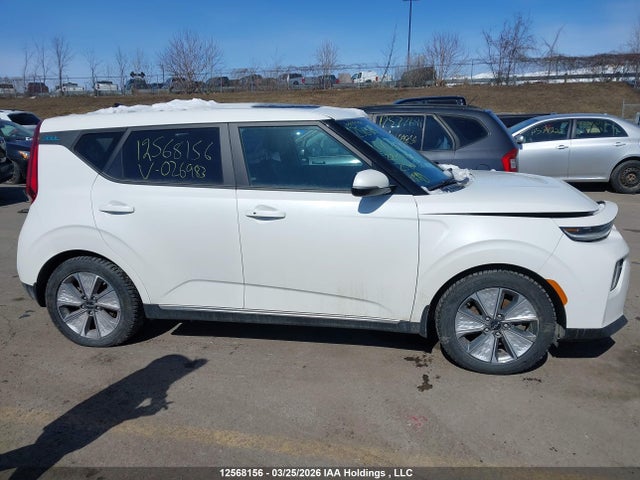 KNDJ33A13N7026983 KIA Soul Ev Limited