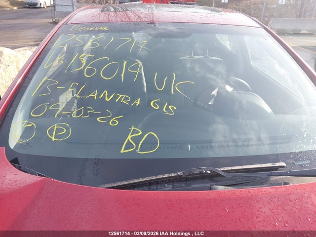 Продажа на аукционе авто 2013 Hyundai Elantra Gls, vin: 5NPDH4AE4DH156014, номер лота: 12561714