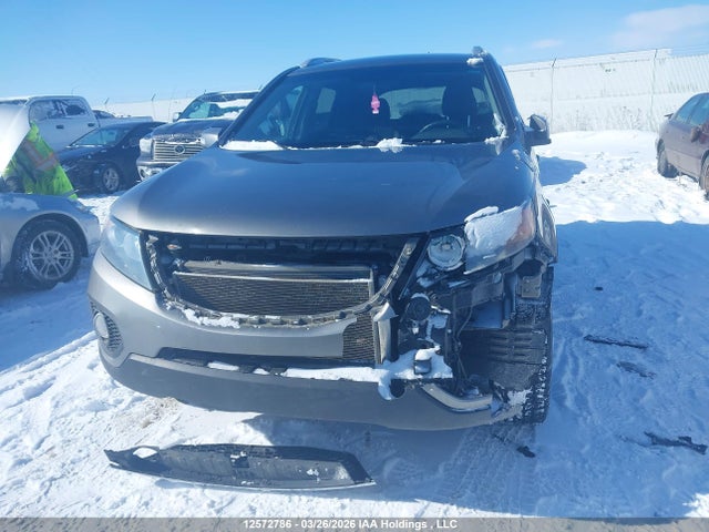 2013 Kia Sorento Ex მანქანა იყიდება აუქციონზე, vin: 5XYKUDA22DG347608, აუქციონის ნომერი: 12572786