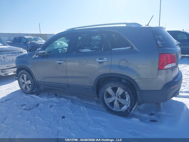2013 Kia Sorento Ex მანქანა იყიდება აუქციონზე, vin: 5XYKUDA22DG347608, აუქციონის ნომერი: 12572786
