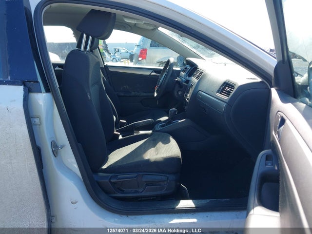 3VW267AJXGM327243 Volkswagen Jetta 1.4 Tsi Trendline/1.4 Tsi Trendline+