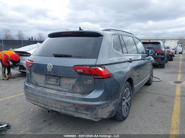 Auction sale of the 2018 Volkswagen Tiguan Comfortline, vin: 3VV2B7AX7JM179676, lot number: 12580660