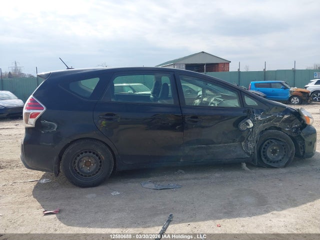 JTDZN3EU0FJ024839 Toyota PRIUS V