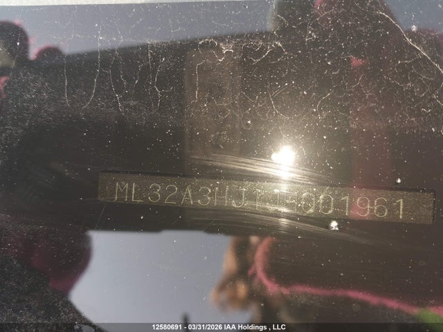 ML32A3HJ1JH001961 Mitsubishi MIRAGE ES