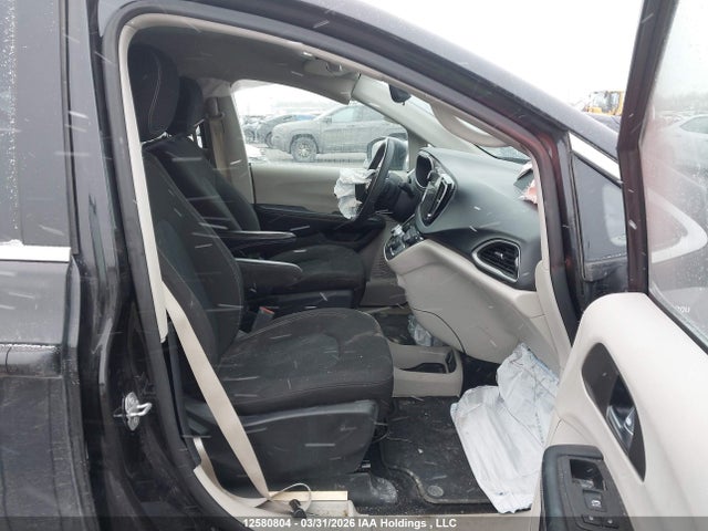 2022 Chrysler Grand Caravan Sxt მანქანა იყიდება აუქციონზე, vin: 2C4RC1ZGXNR108174, აუქციონის ნომერი: 12580804