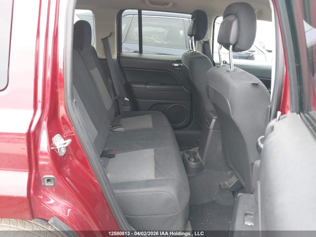 1C4NJRAB0ED707851 Jeep Patriot Sport/north