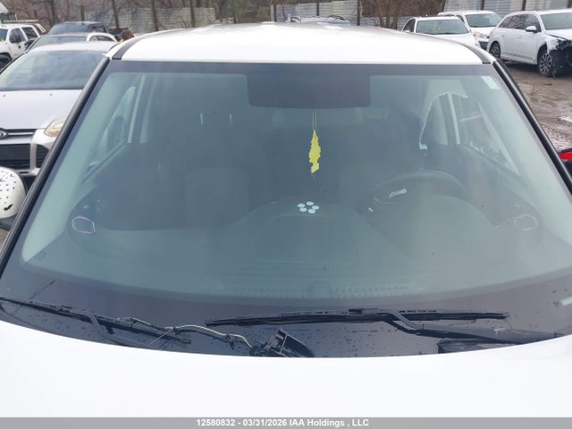 KNDJ23AU3M7149095 KIA Soul Lx/x Line/s