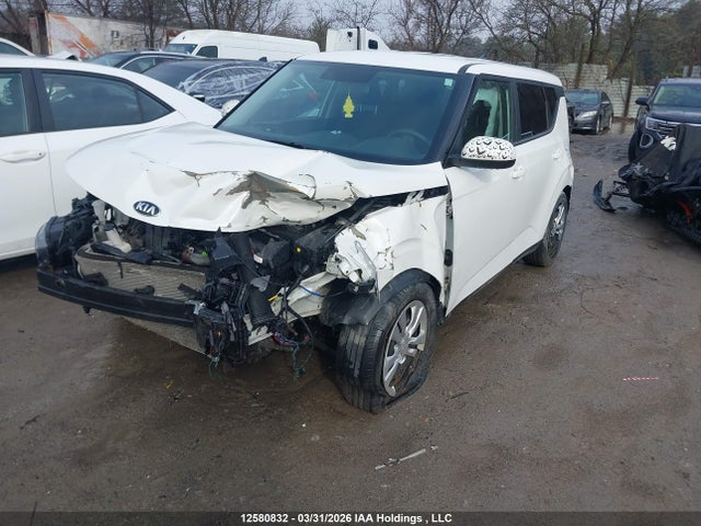 KNDJ23AU3M7149095 KIA Soul Lx/x Line/s