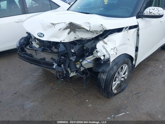 KNDJ23AU3M7149095 KIA Soul Lx/x Line/s