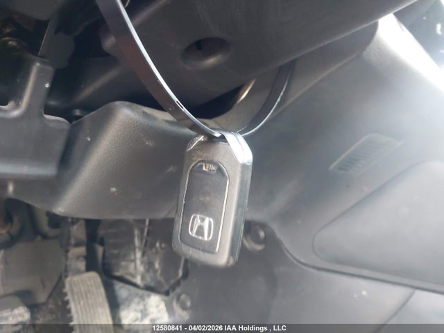 2HKRM4H42GH117313 Honda CR-V SE