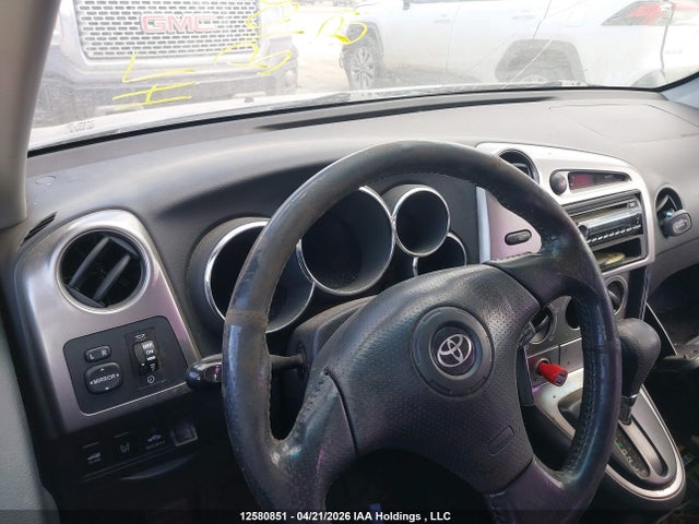 12580851 :رقم المزاد ، 2T1KR32E45C873773 vin ، 2005 Toyota Matrix Xr مزاد بيع