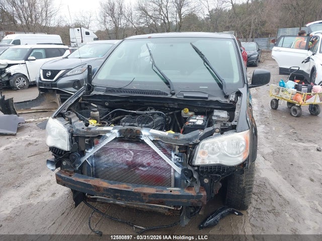 2C4RDGBG5ER281045 Dodge Grand Caravan Se