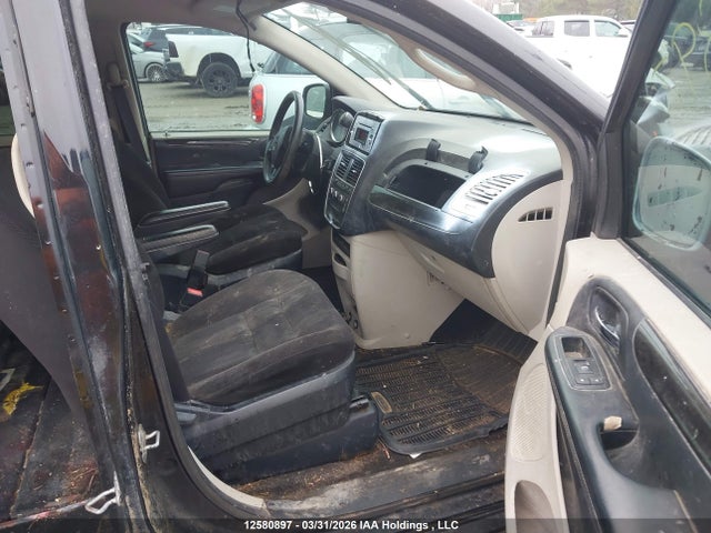 2C4RDGBG5ER281045 Dodge Grand Caravan Se