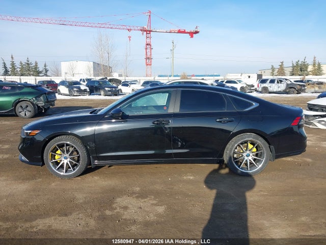 1HGCY2F83PA800568 Honda Accord Hybrid Touring