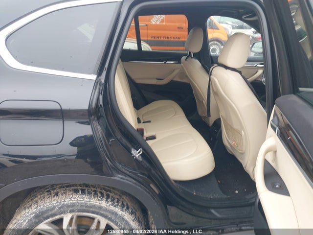 12580955 :رقم المزاد ، WBXHT3C31J5F88535 vin ، 2018 Bmw X1 Xdrive28i مزاد بيع