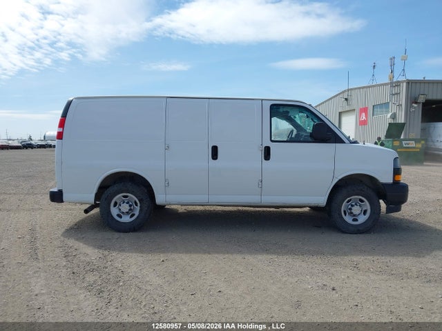 1GCWGAFP8P1105910 Chevrolet Express