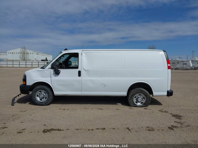 1GCWGAFP8P1105910 Chevrolet Express