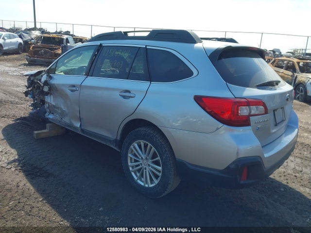 12580983 :رقم المزاد ، 4S4BSDDC8J3204703 vin ، 2018 Subaru Outback 2.5i Premium مزاد بيع