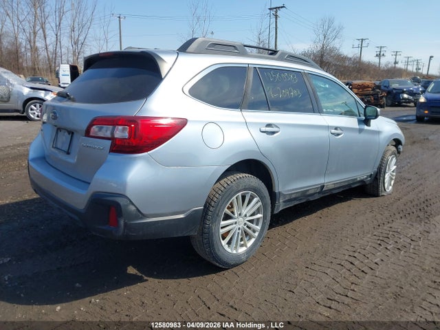 12580983 :رقم المزاد ، 4S4BSDDC8J3204703 vin ، 2018 Subaru Outback 2.5i Premium مزاد بيع